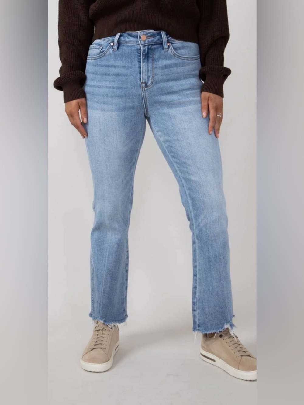 Mica Los Angeles Light Wash High Rise Shark Bite Crop Flare Jeans 22W NWT